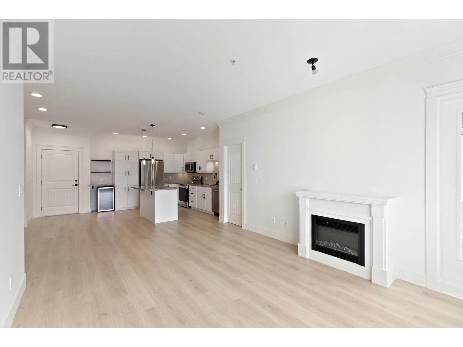 207 22150 Dewdney Trunk Road, Maple Ridge, British Columbia  V2X 3H6 - Photo 12 - R2978393