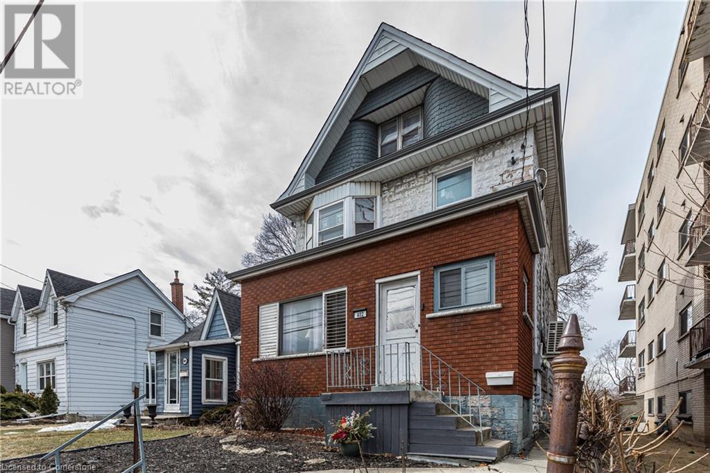 Property at 402 DUNDURN Street S image 4