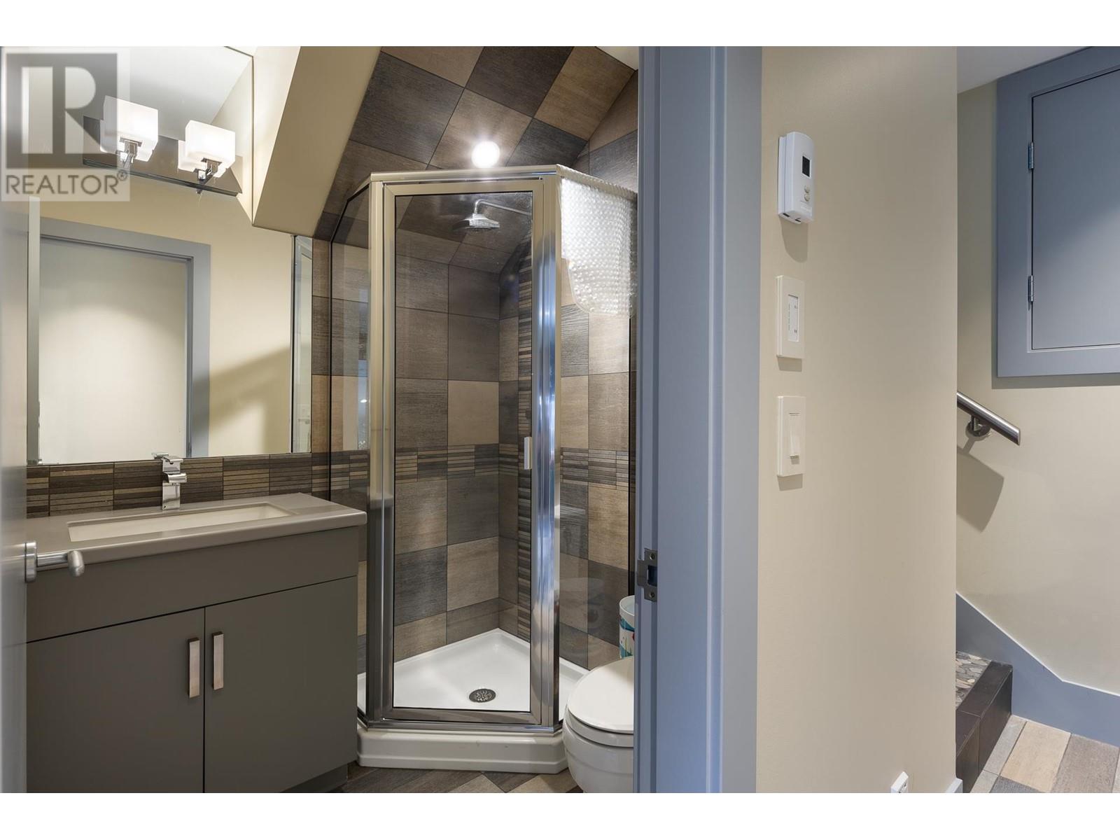 4371 Puget Drive, Vancouver, British Columbia  V6L 2V7 - Photo 15 - R2978428