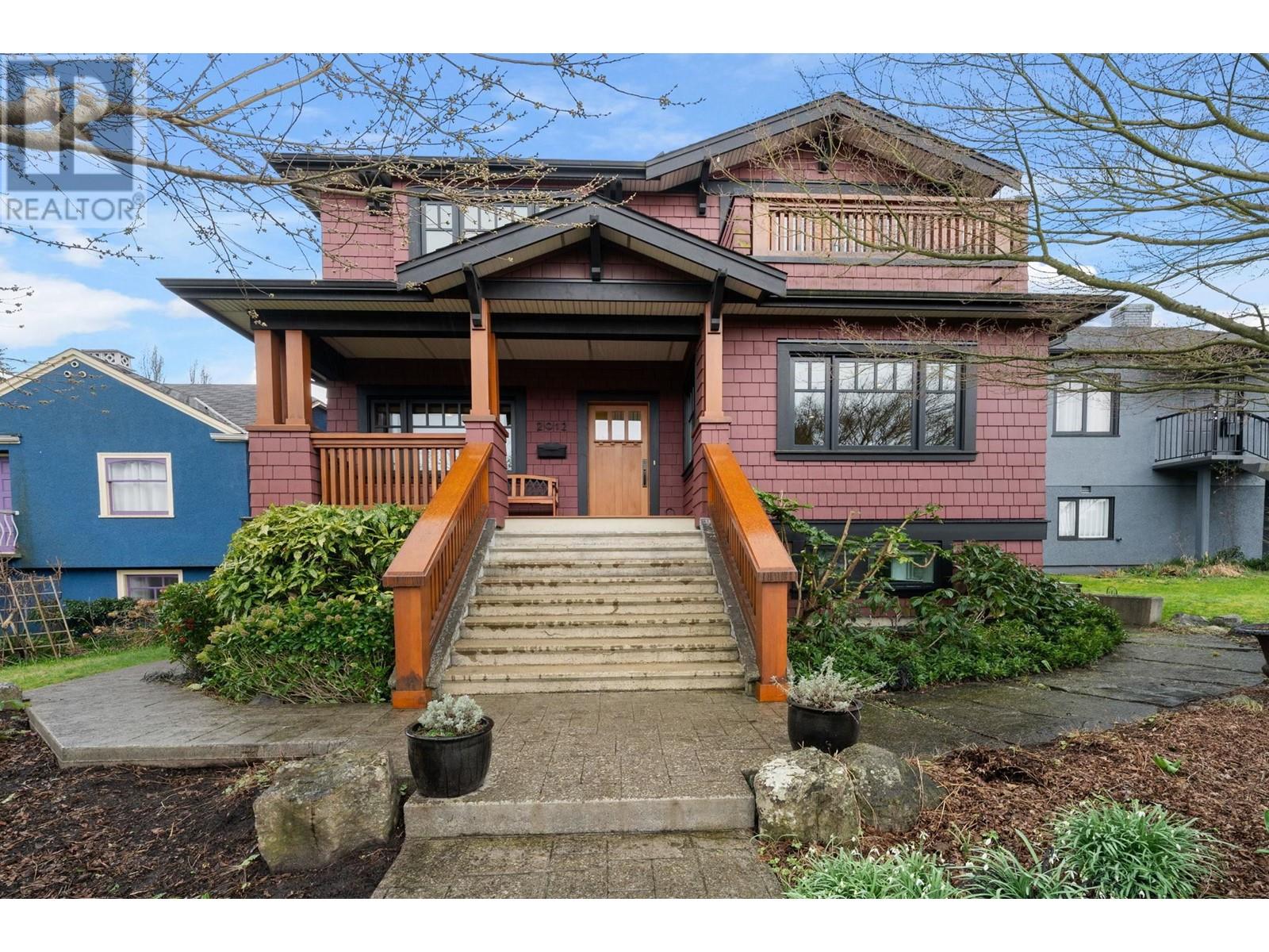 2912 YALE STREET, Vancouver