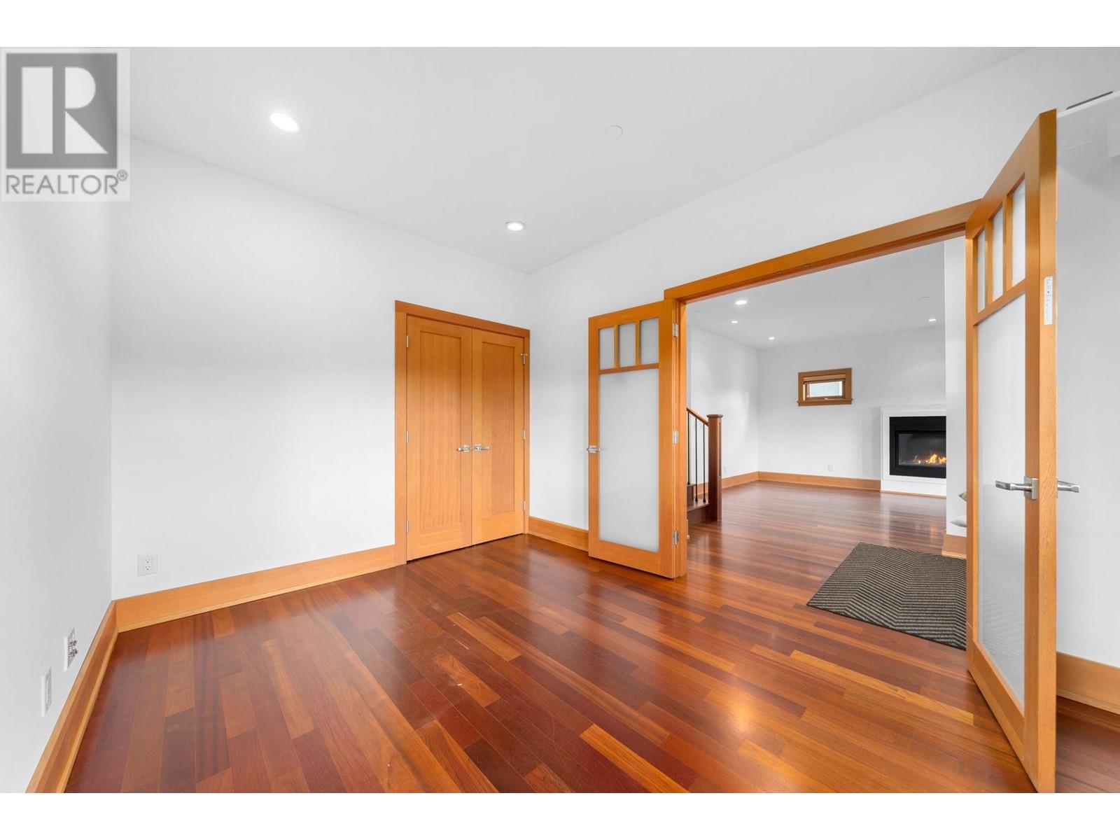 Listing Picture 14 of 40 : 2912 YALE STREET, Vancouver / 溫哥華 - 魯藝地產 Yvonne Lu Group - MLS Medallion Club Member
