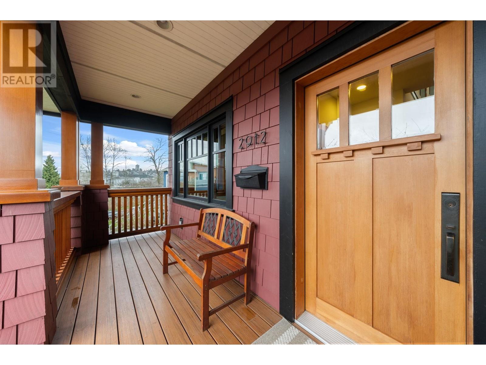 Listing Picture 2 of 40 : 2912 YALE STREET, Vancouver / 溫哥華 - 魯藝地產 Yvonne Lu Group - MLS Medallion Club Member