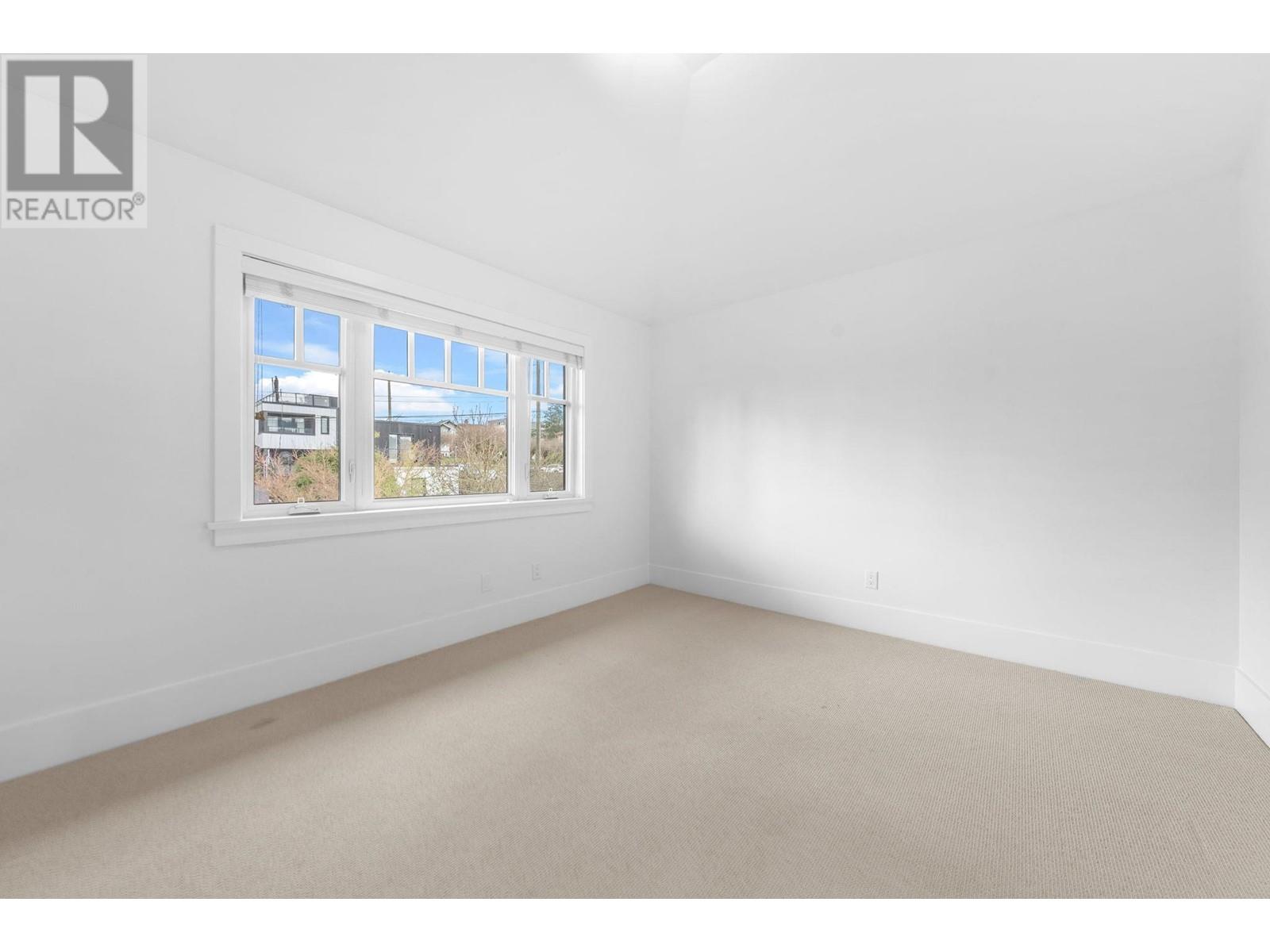 Listing Picture 22 of 40 : 2912 YALE STREET, Vancouver / 溫哥華 - 魯藝地產 Yvonne Lu Group - MLS Medallion Club Member