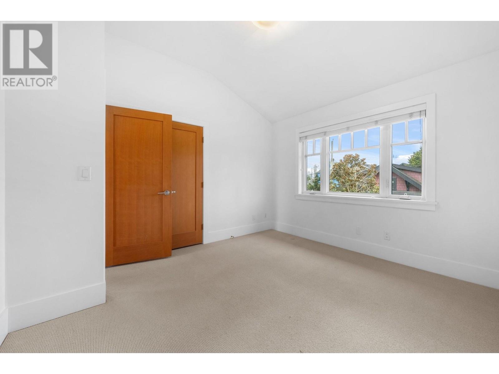 Listing Picture 23 of 40 : 2912 YALE STREET, Vancouver / 溫哥華 - 魯藝地產 Yvonne Lu Group - MLS Medallion Club Member