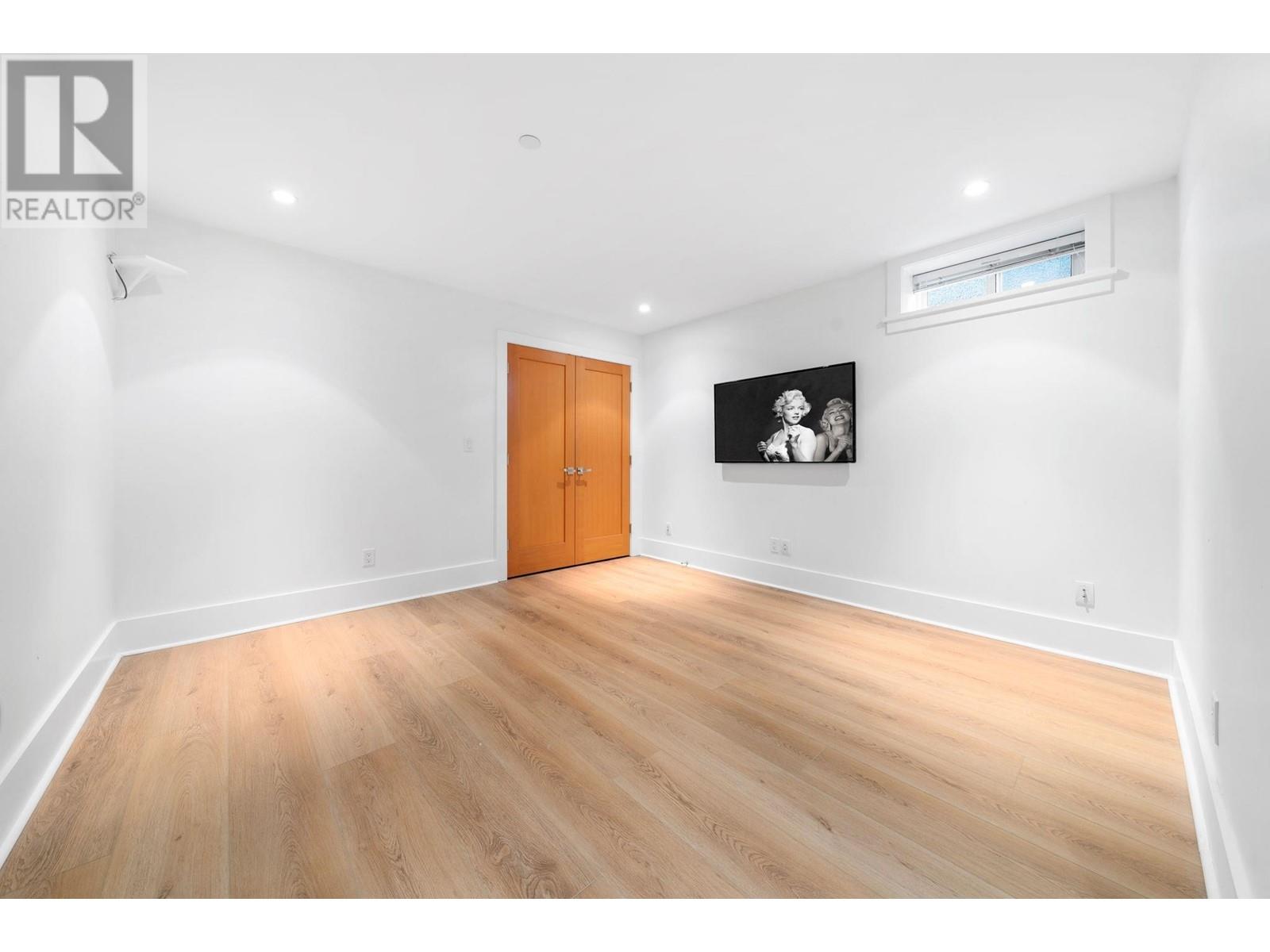 Listing Picture 31 of 40 : 2912 YALE STREET, Vancouver / 溫哥華 - 魯藝地產 Yvonne Lu Group - MLS Medallion Club Member