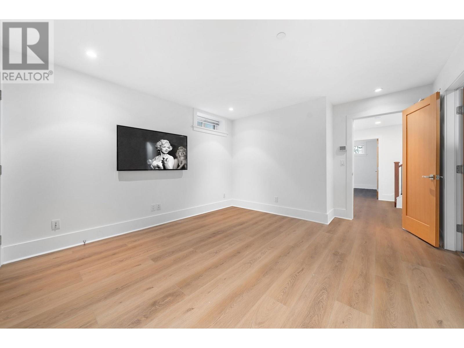 Listing Picture 32 of 40 : 2912 YALE STREET, Vancouver / 溫哥華 - 魯藝地產 Yvonne Lu Group - MLS Medallion Club Member