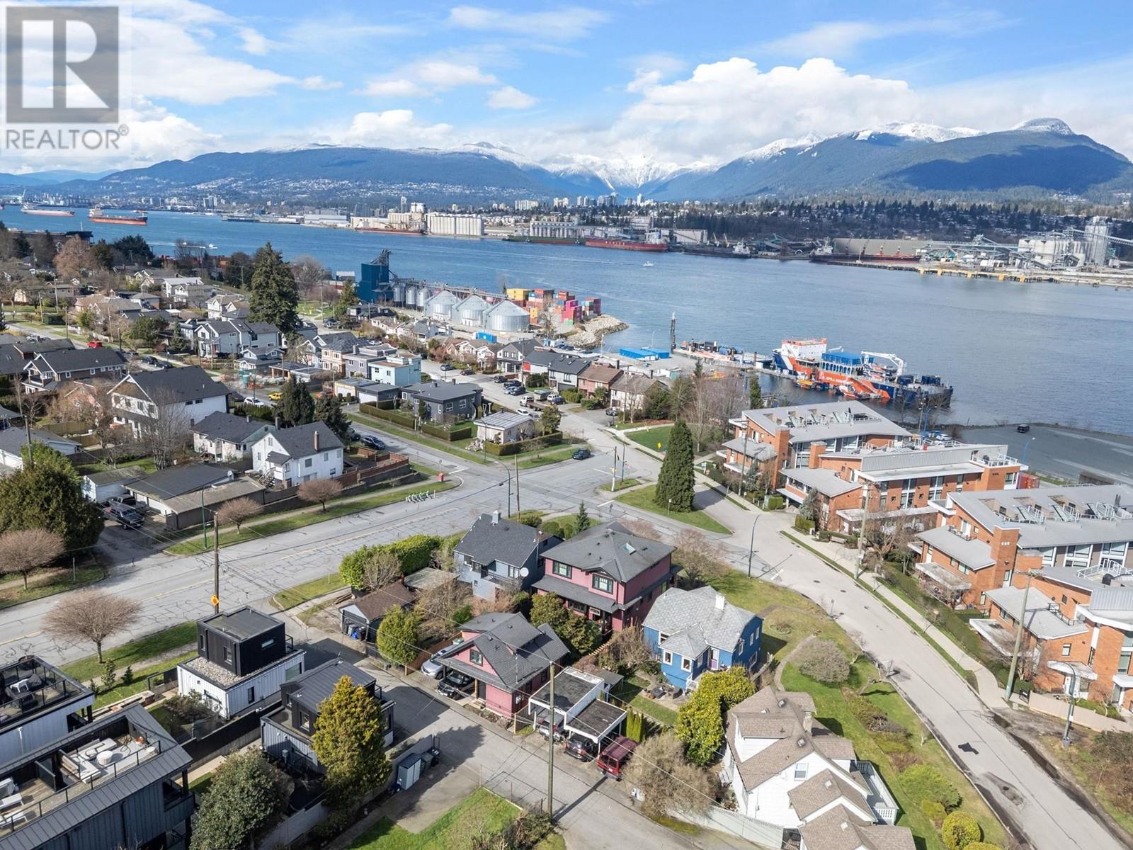Listing Picture 39 of 40 : 2912 YALE STREET, Vancouver / 溫哥華 - 魯藝地產 Yvonne Lu Group - MLS Medallion Club Member