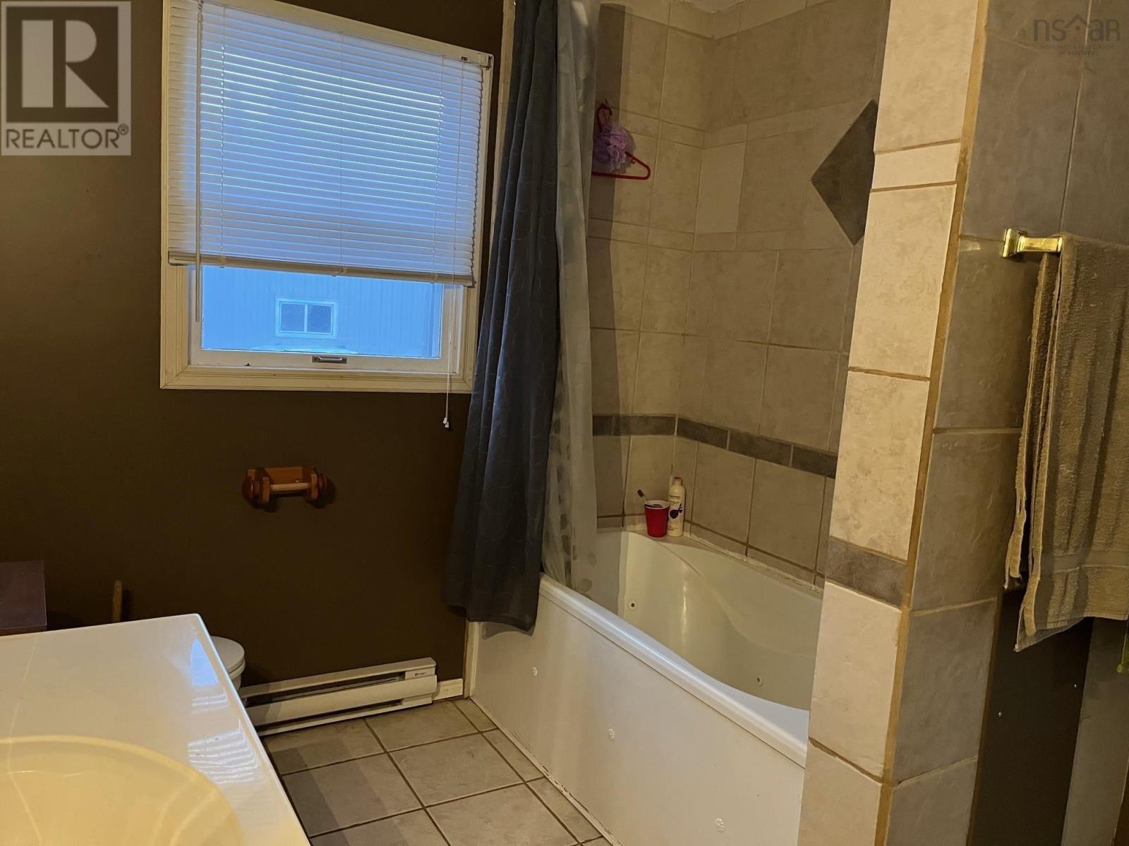 5019 Highway 2, Little Bass River, Nova Scotia  B0M 1B0 - Photo 13 - 202505065