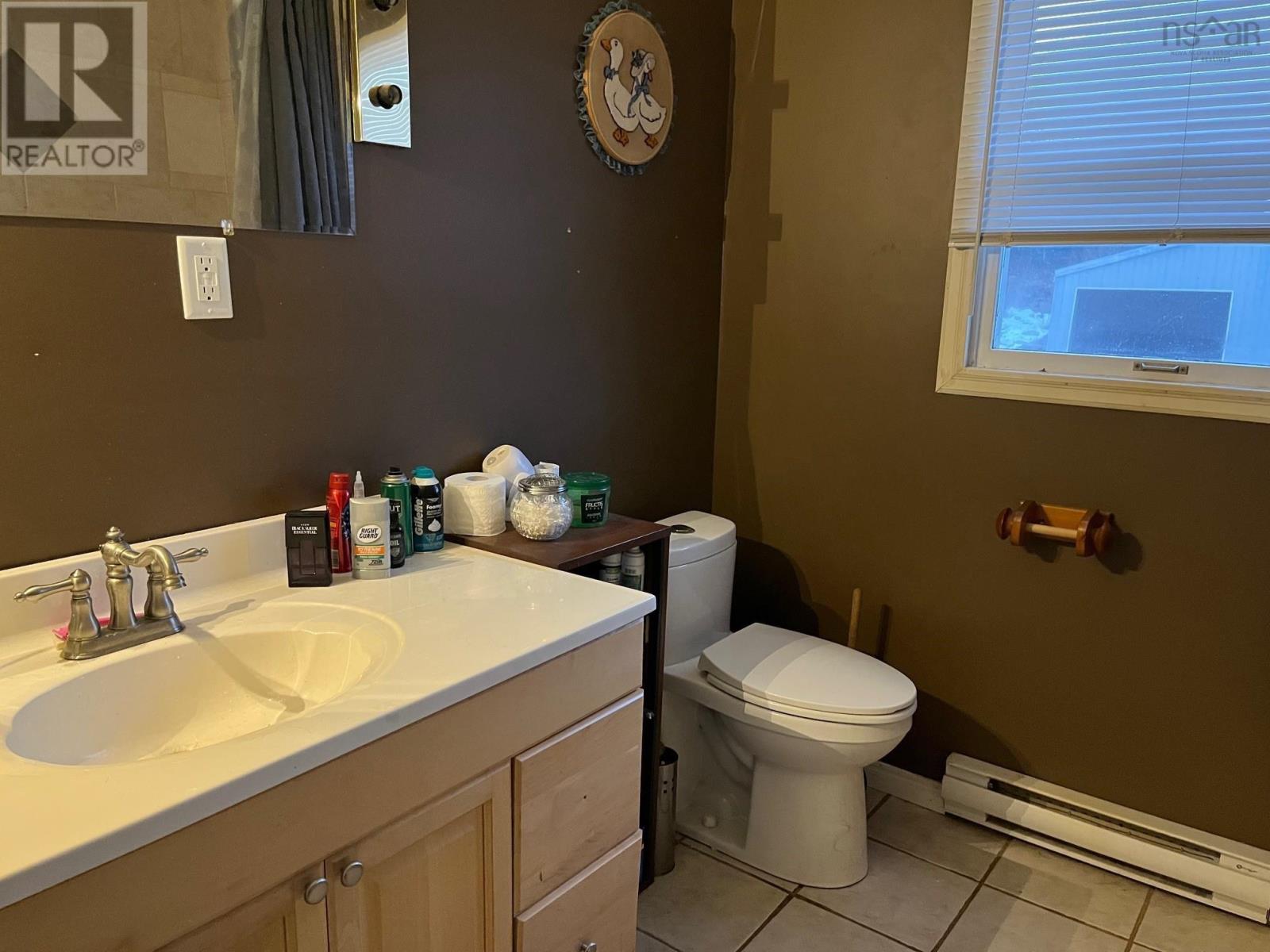 5019 Highway 2, Little Bass River, Nova Scotia  B0M 1B0 - Photo 14 - 202505065