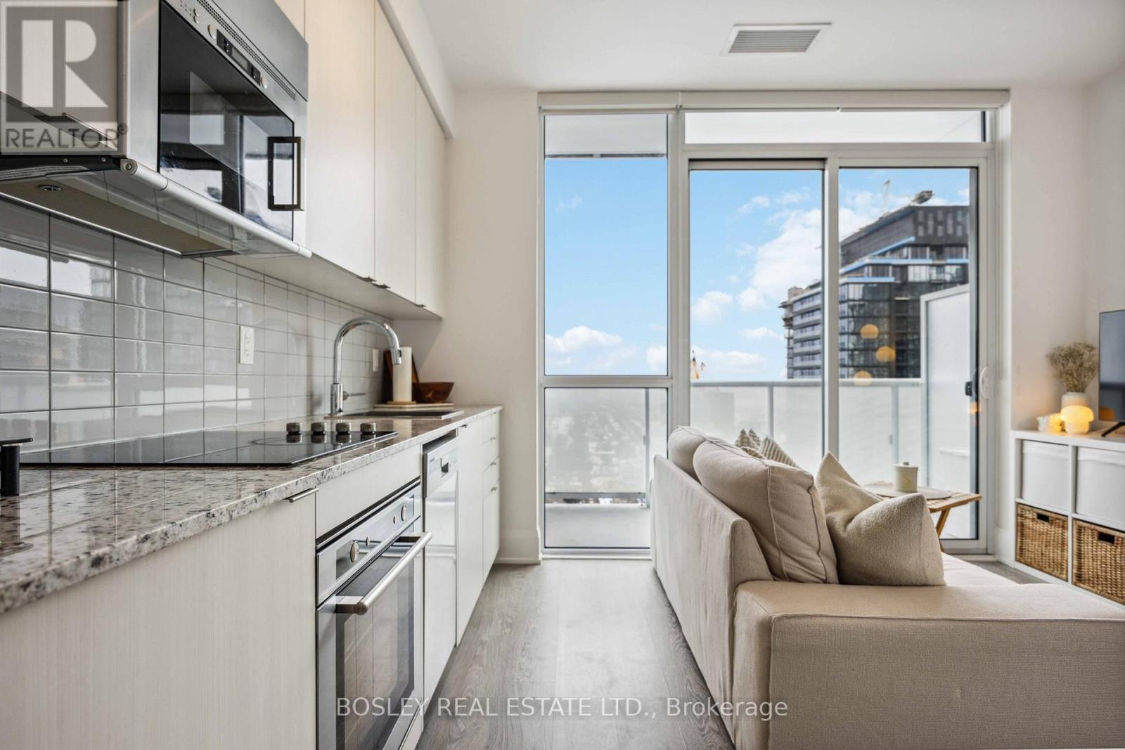 3006 - 101 Erskine Avenue, Toronto, Ontario  M4P 1Y5 - Photo 9 - C12023723