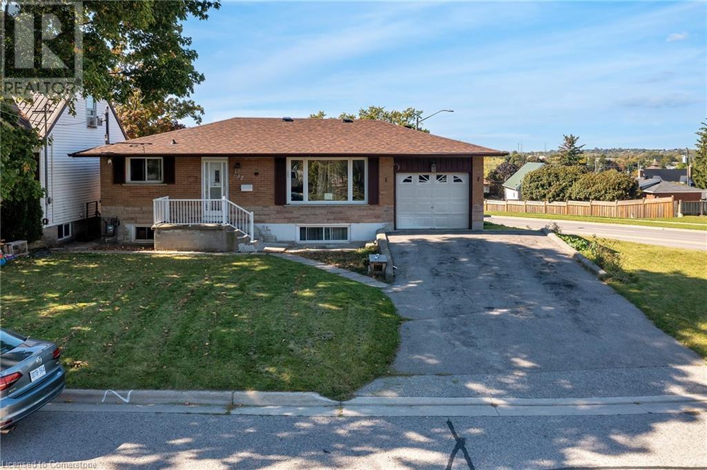 Property at 532 MONTRAVE Avenue image 1