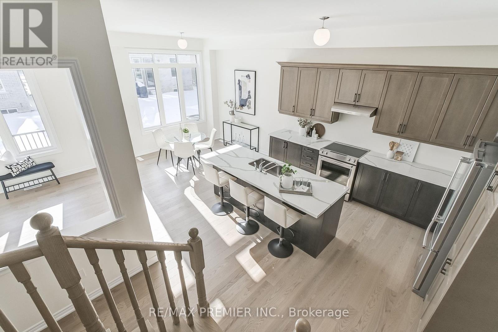 207 Fallharvest Way, Whitchurch-Stouffville, Ontario  L4A 5C2 - Photo 27 - N12023714