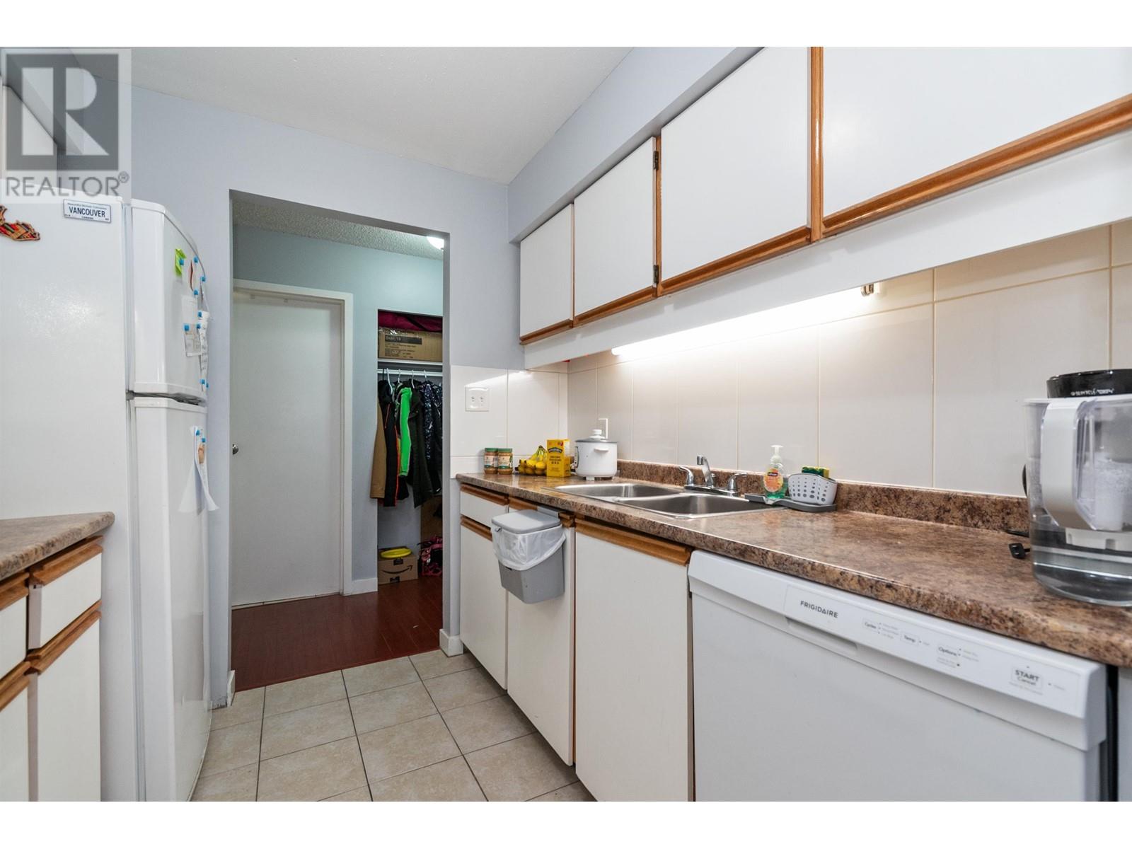 316 385 Ginger Drive, New Westminster, British Columbia  V3L 5L6 - Photo 9 - R2977887