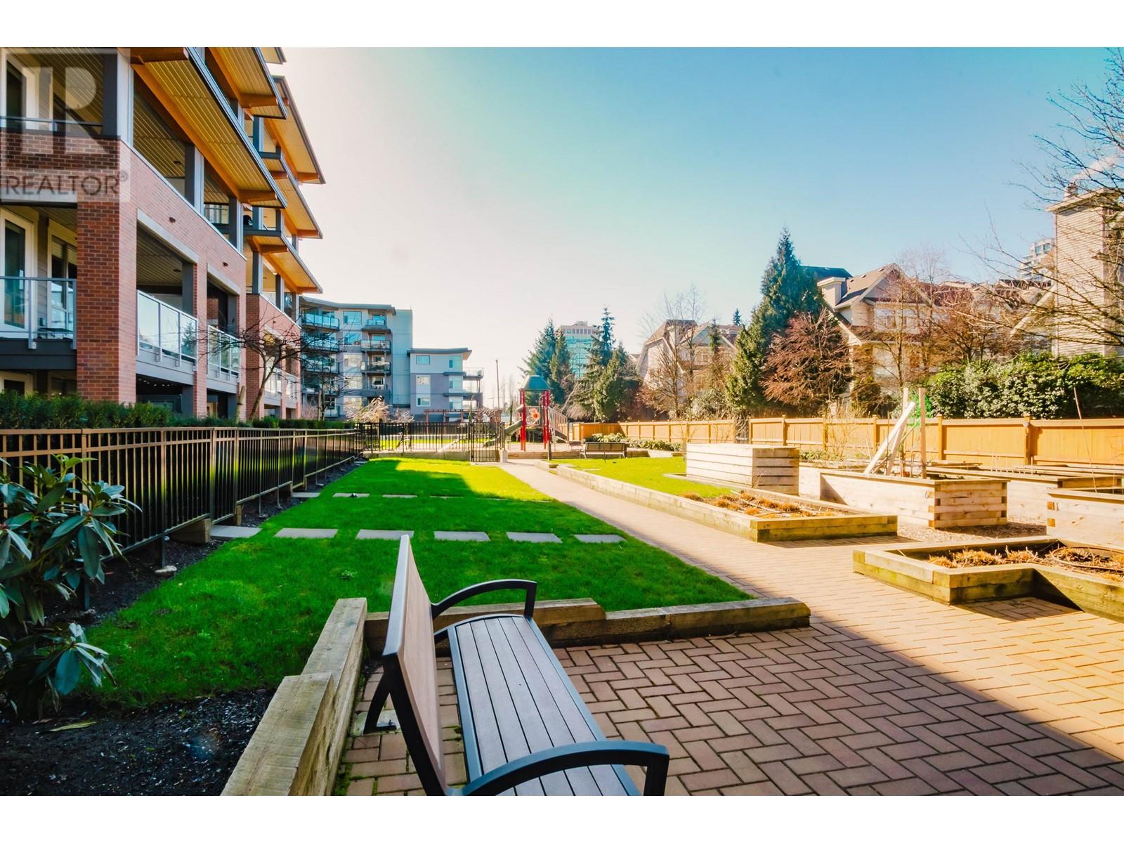 320 7133 14th Avenue, Burnaby, British Columbia  V3N 0H5 - Photo 26 - R2978257