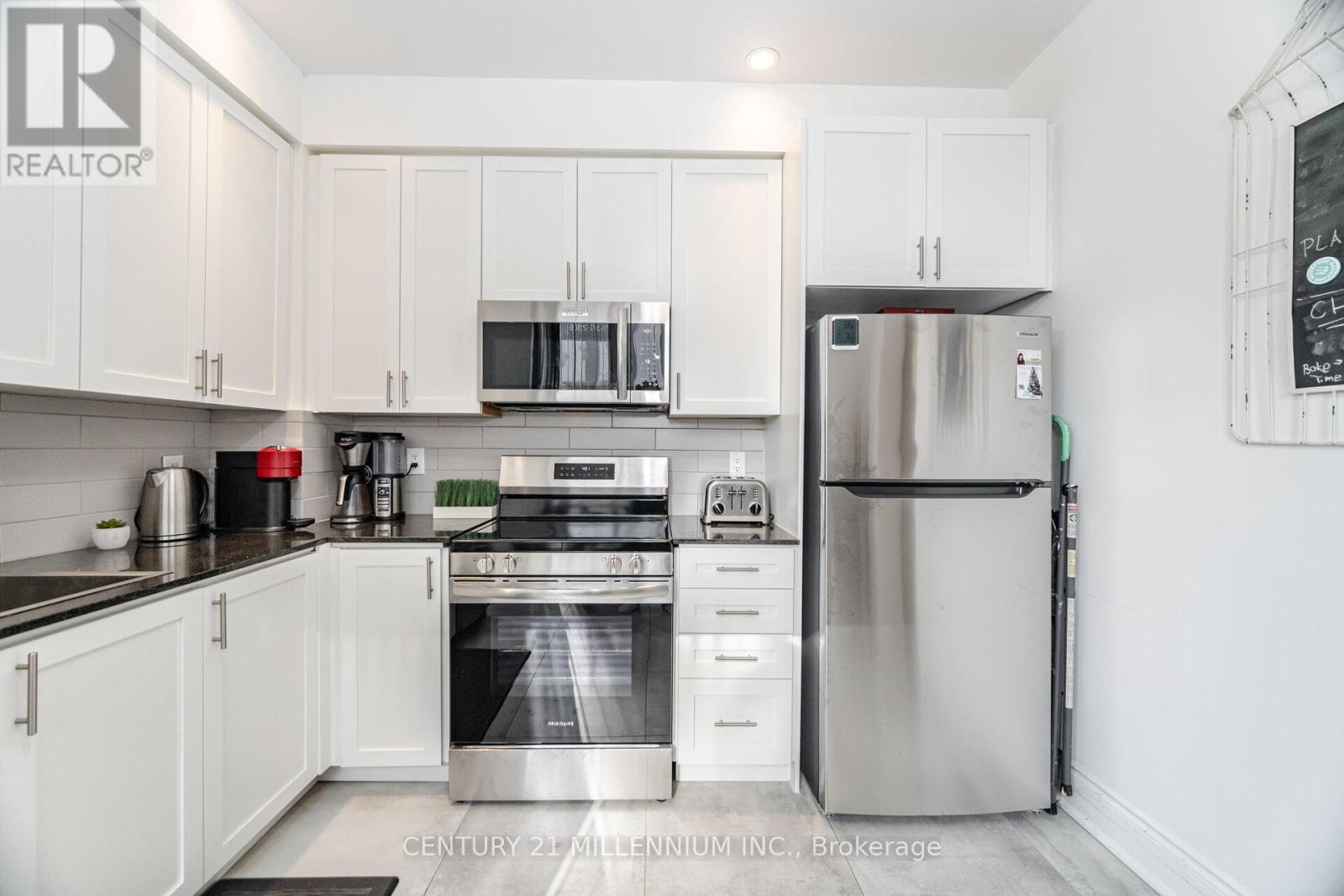 118 - 5233 Dundas Street W, Toronto, Ontario  M9B 6M1 - Photo 13 - W12023675