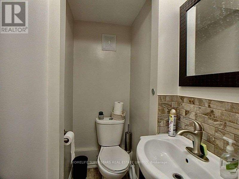 28 Bramhall Court, Brampton (Madoc), Ontario  L6V 3L2 - Photo 14 - W12023682