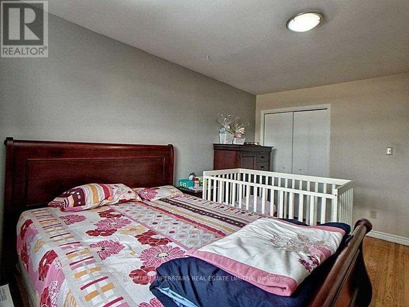 28 Bramhall Court, Brampton (Madoc), Ontario  L6V 3L2 - Photo 16 - W12023682