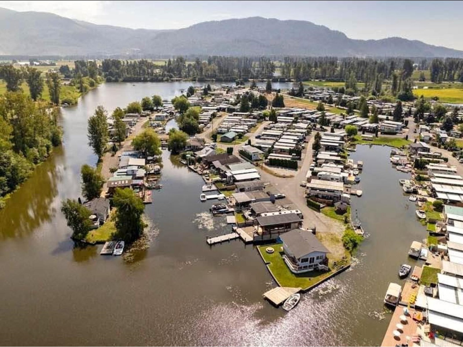 200 8400 SHOOK ROAD, Maple Ridge, British Columbia
