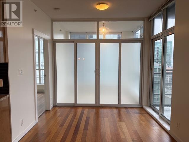 Listing Picture 12 of 26 : 2303 1189 MELVILLE STREET, Vancouver / 溫哥華 - 魯藝地產 Yvonne Lu Group - MLS Medallion Club Member