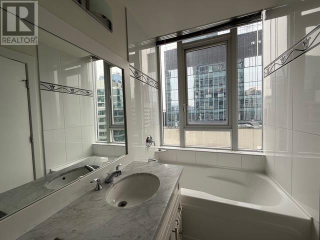 Listing Picture 18 of 26 : 2303 1189 MELVILLE STREET, Vancouver / 溫哥華 - 魯藝地產 Yvonne Lu Group - MLS Medallion Club Member