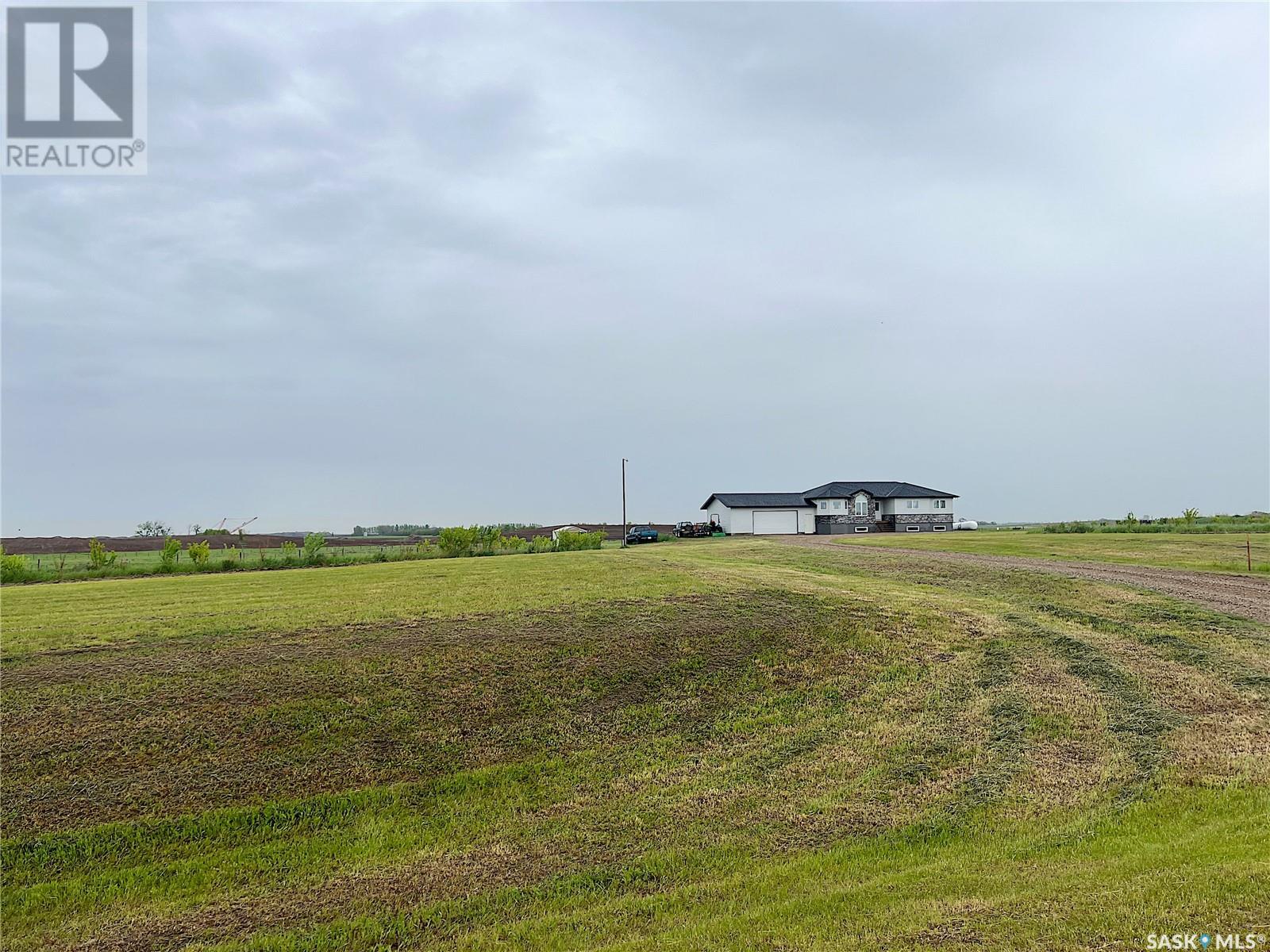 Klassen Acreage, Estevan Rm No. 5, Saskatchewan  S4A 2A3 - Photo 38 - SK999046