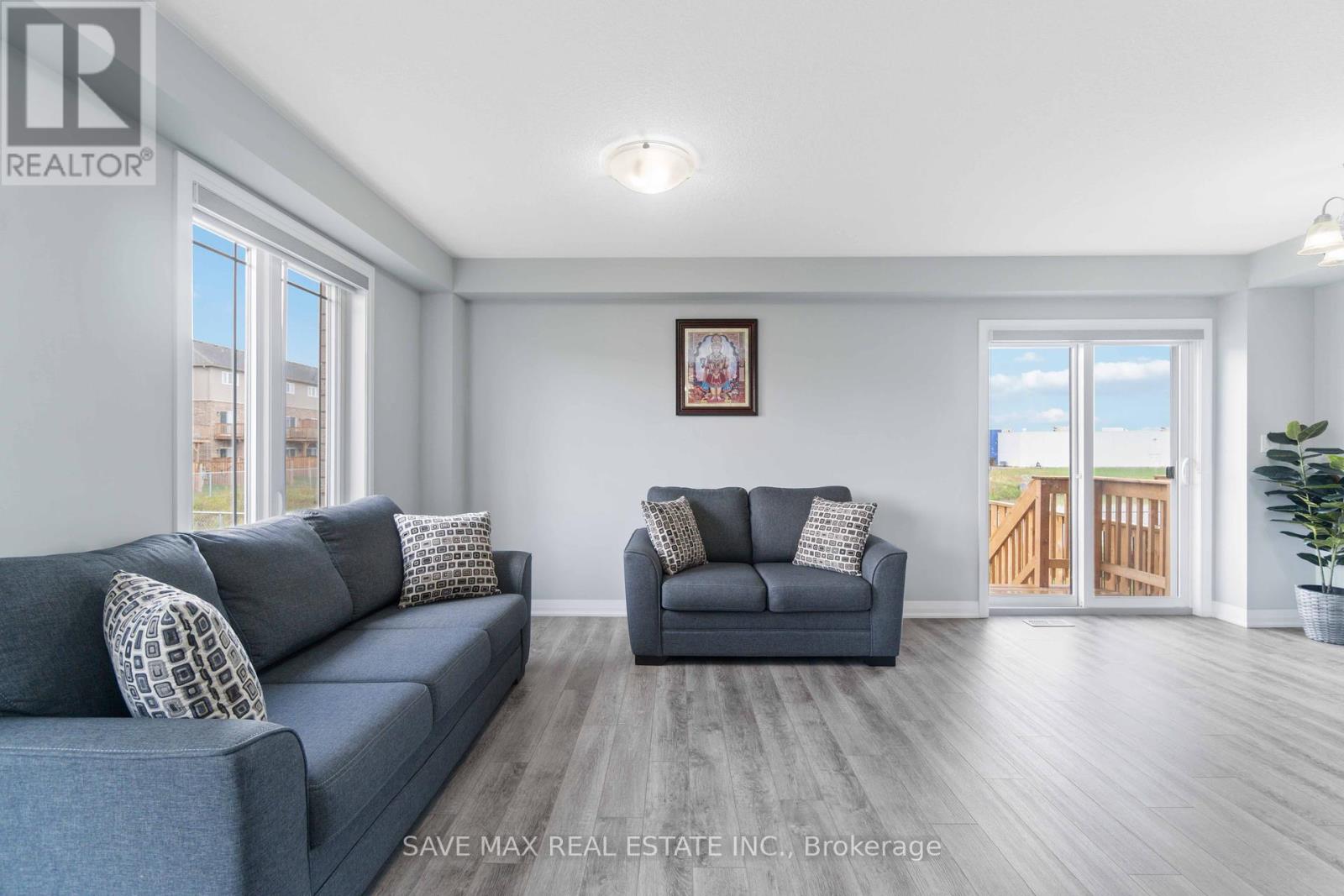 126 Laguna Village Crescent, Hamilton (Hannon), Ontario  L0R 1P0 - Photo 11 - X12023686
