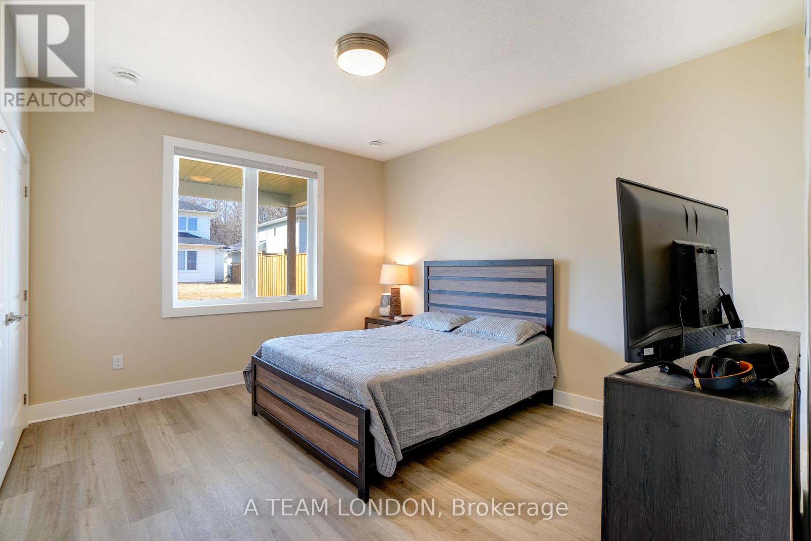 421 Breakwater Boulevard, Central Elgin, Ontario  N5L 1C5 - Photo 12 - X12023818