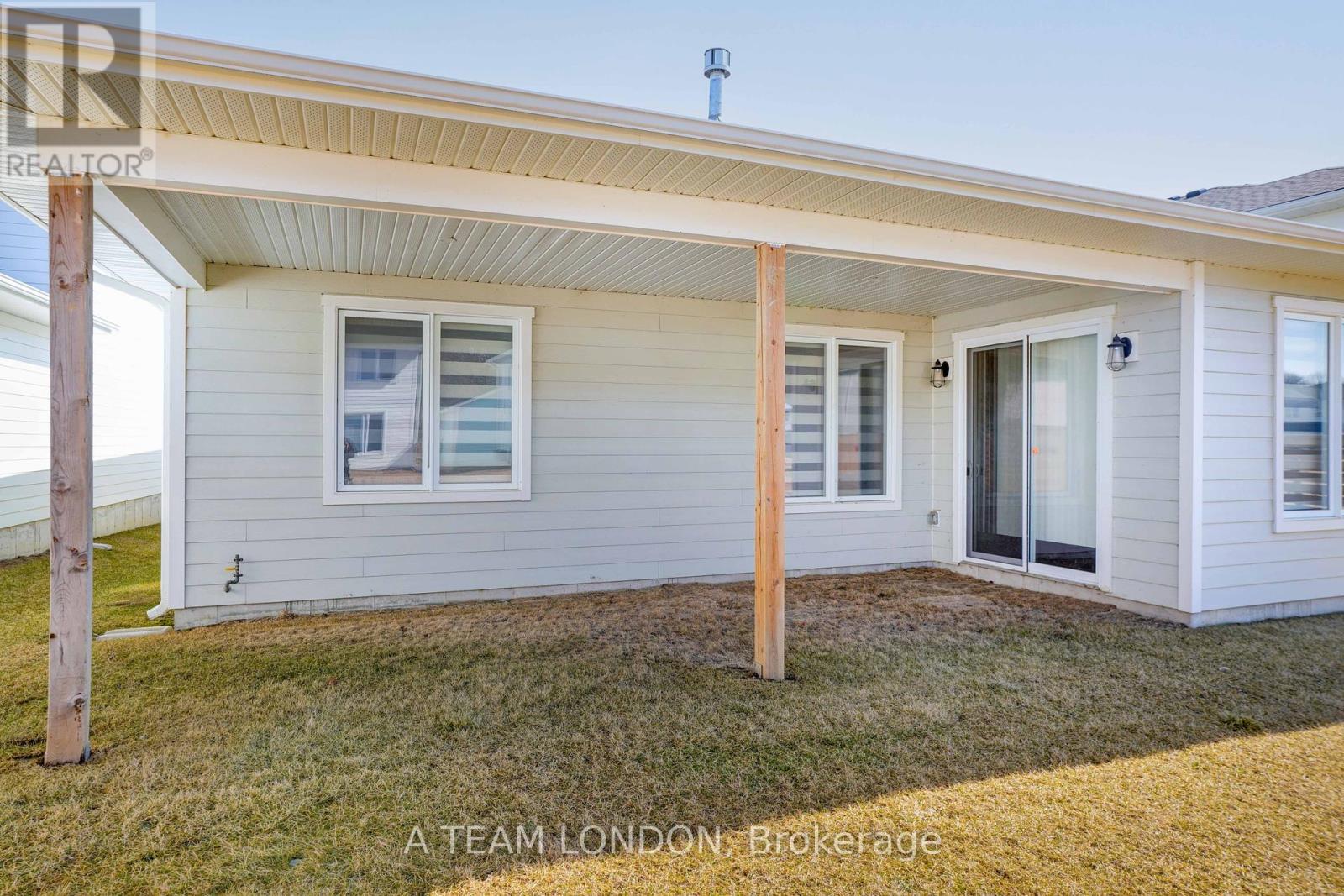 421 Breakwater Boulevard, Central Elgin, Ontario  N5L 1C5 - Photo 21 - X12023818