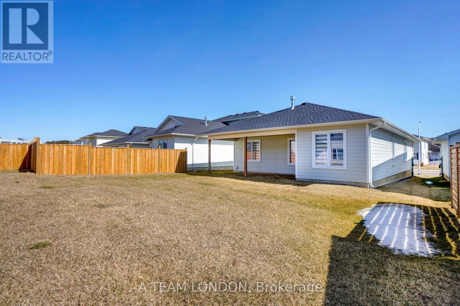 421 Breakwater Boulevard, Central Elgin, Ontario  N5L 1C5 - Photo 25 - X12023818