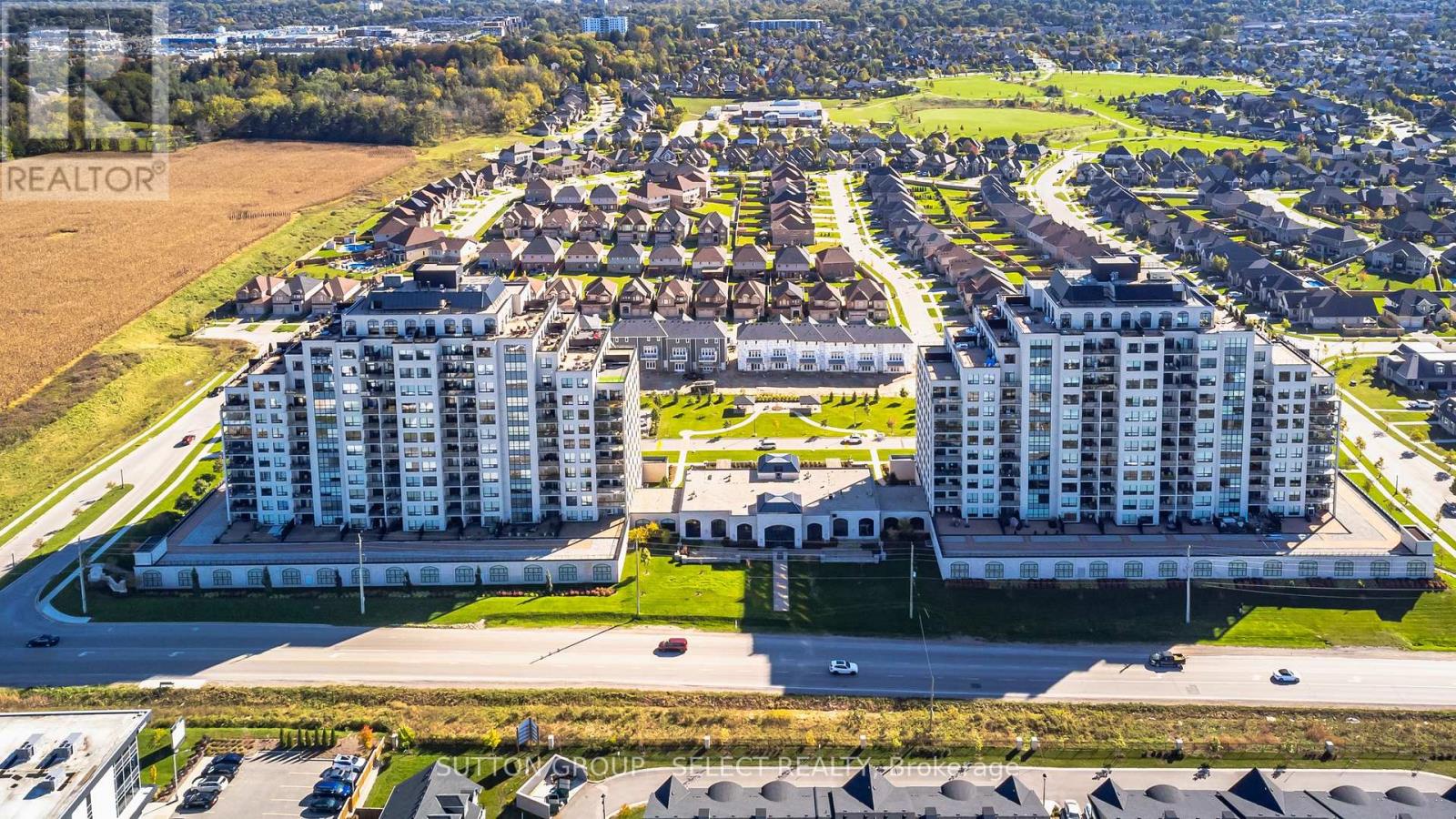 Property at 1110 - 240 VILLAGEWALK BOULEVARD image 2