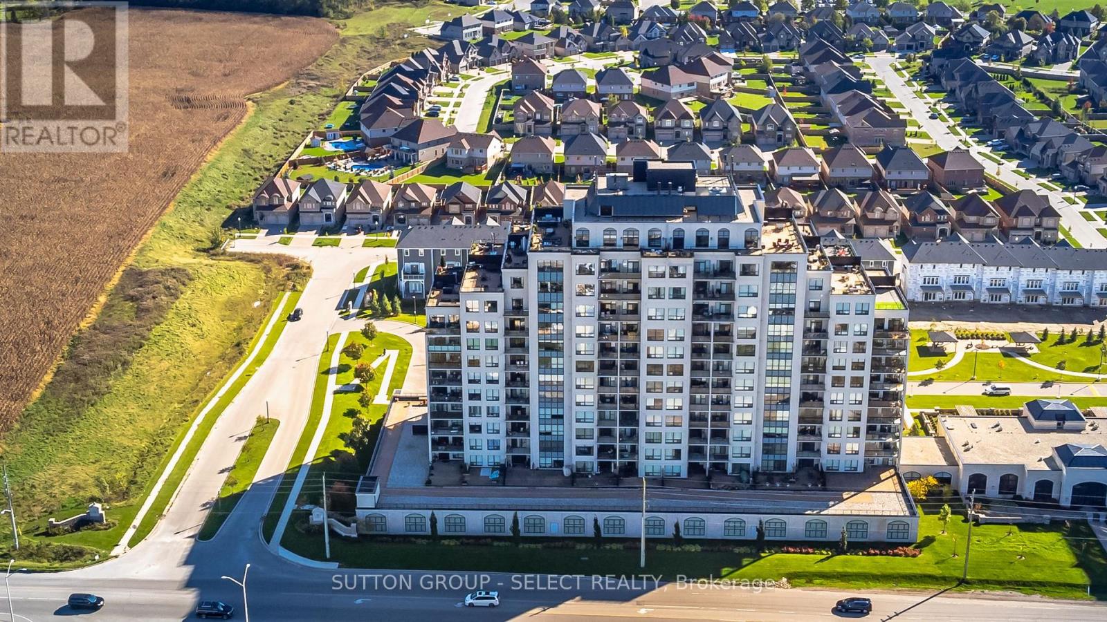 Property at 1110 - 240 VILLAGEWALK BOULEVARD image 3