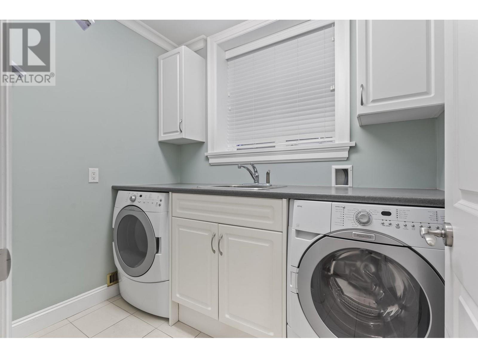 Listing Picture 38 of 40 : 2055 W 53RD AVENUE, Vancouver / 溫哥華 - 魯藝地產 Yvonne Lu Group - MLS Medallion Club Member