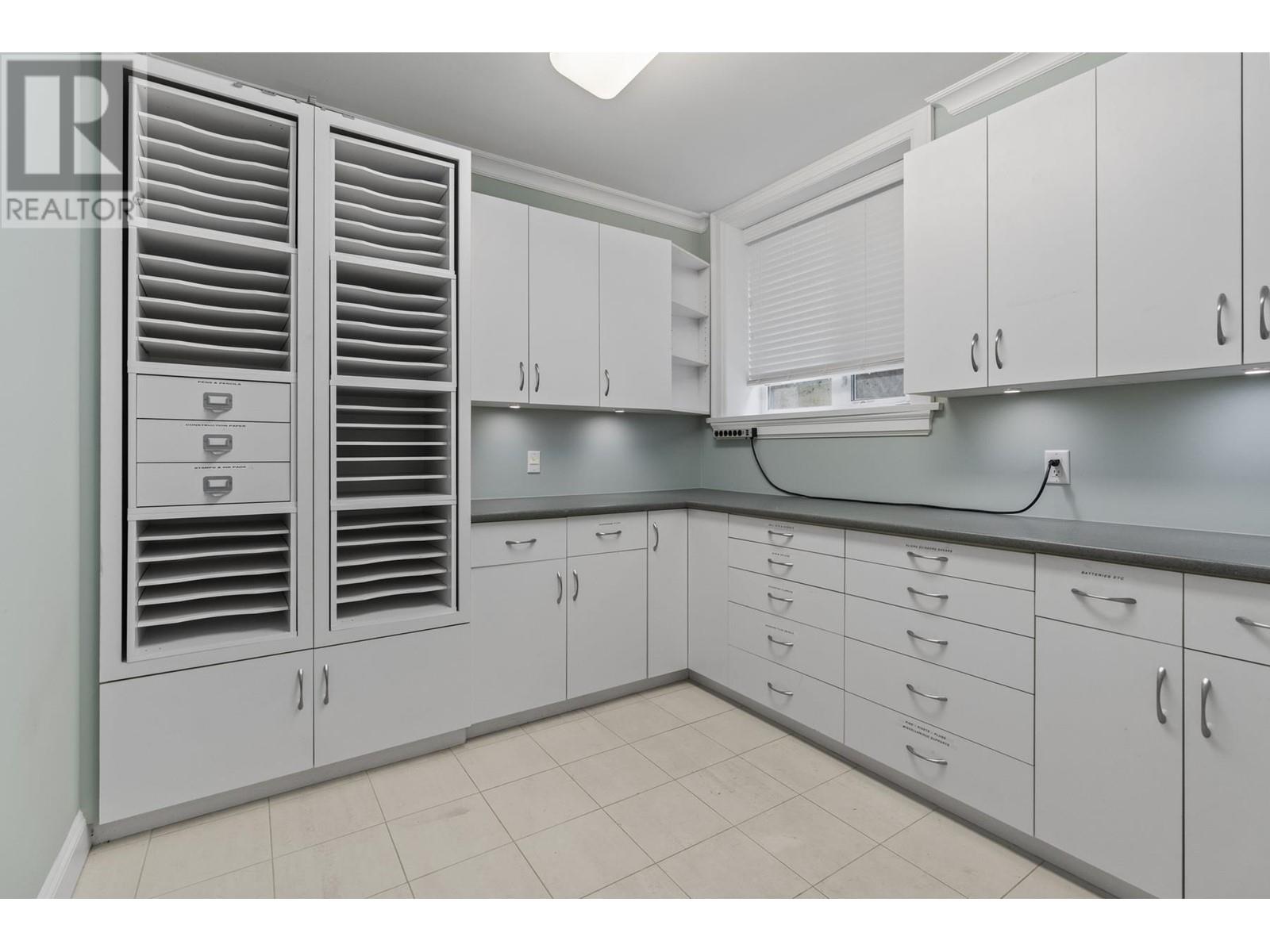 Listing Picture 39 of 40 : 2055 W 53RD AVENUE, Vancouver / 溫哥華 - 魯藝地產 Yvonne Lu Group - MLS Medallion Club Member