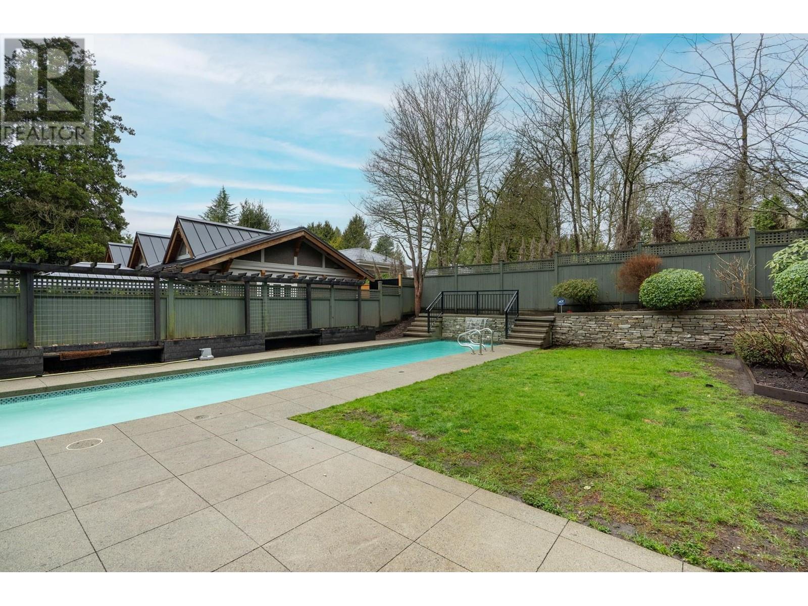 Listing Picture 36 of 40 : 2055 W 53RD AVENUE, Vancouver / 溫哥華 - 魯藝地產 Yvonne Lu Group - MLS Medallion Club Member