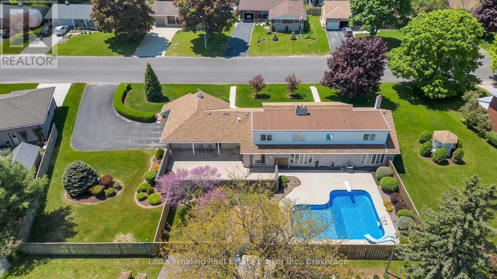 241 4th Avenue, Hanover, Ontario  N4N 2B6 - Photo 20 - X12023807