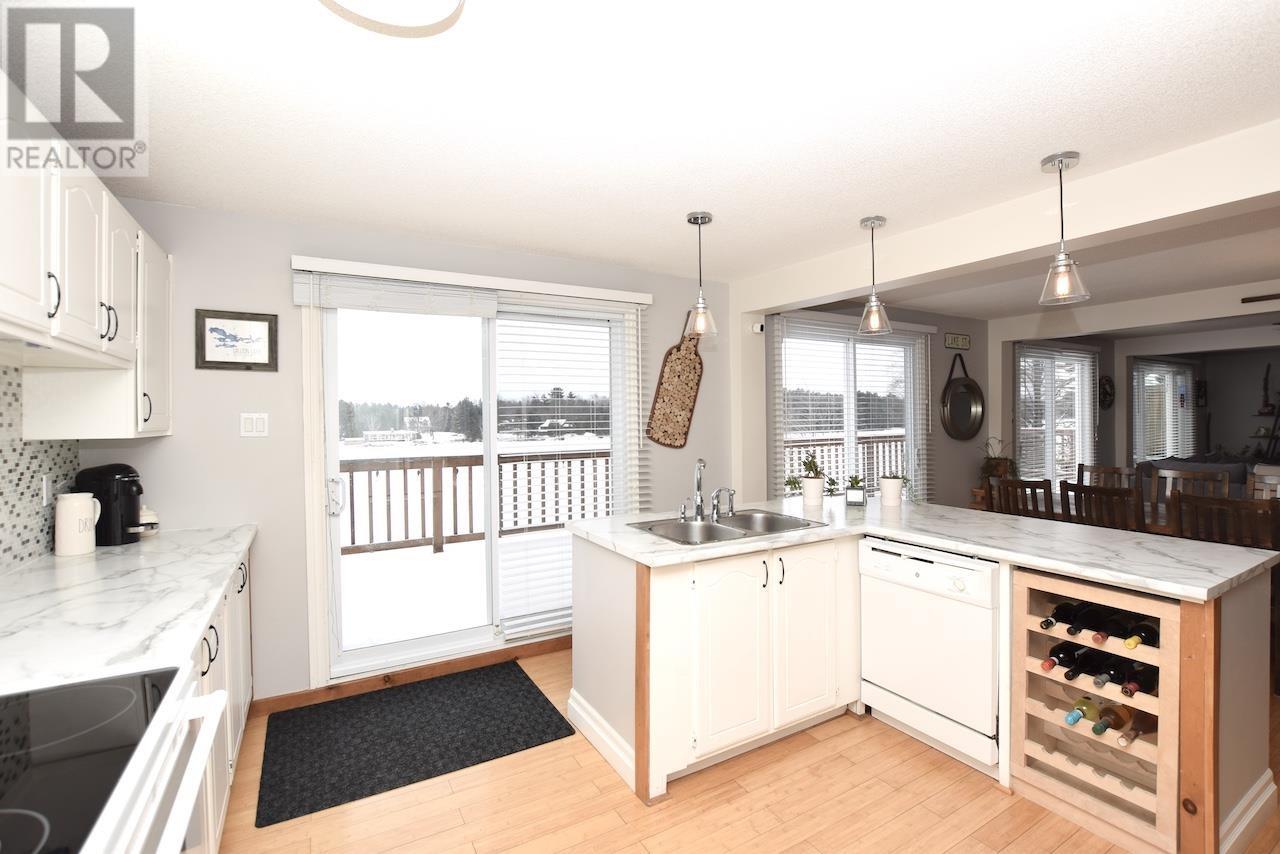 1093 Sunnyside Ave, Algoma Mills, Ontario  P0R 1A0 - Photo 10 - SM250136