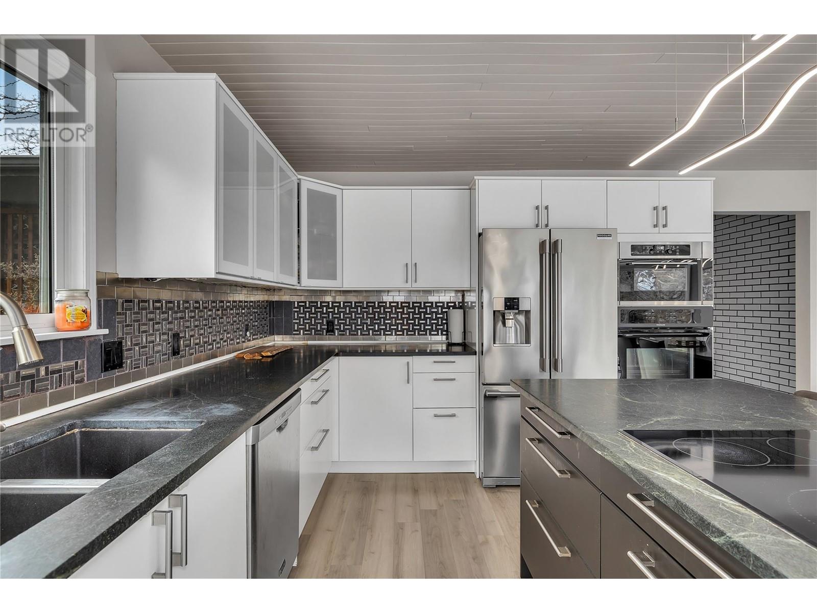 Property at 2535 Winnipeg Road image 2