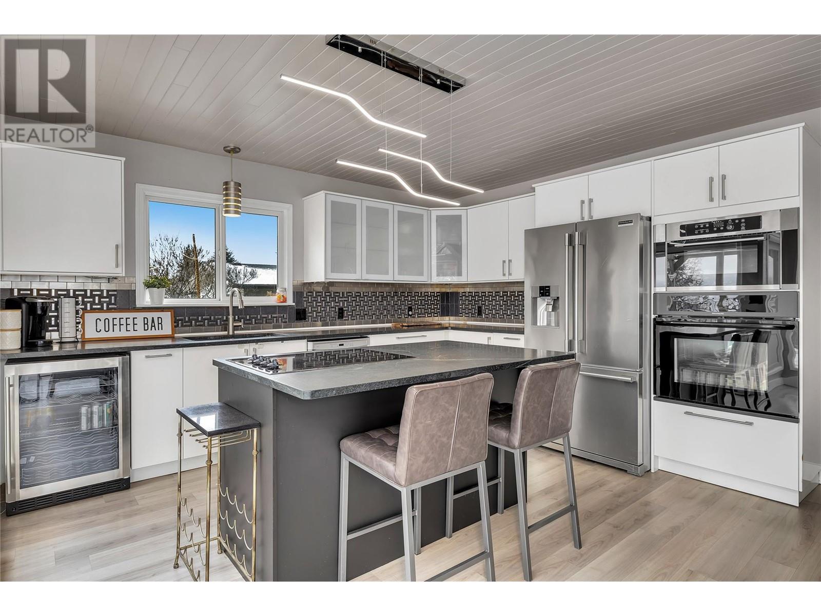 Property at 2535 Winnipeg Road image 1