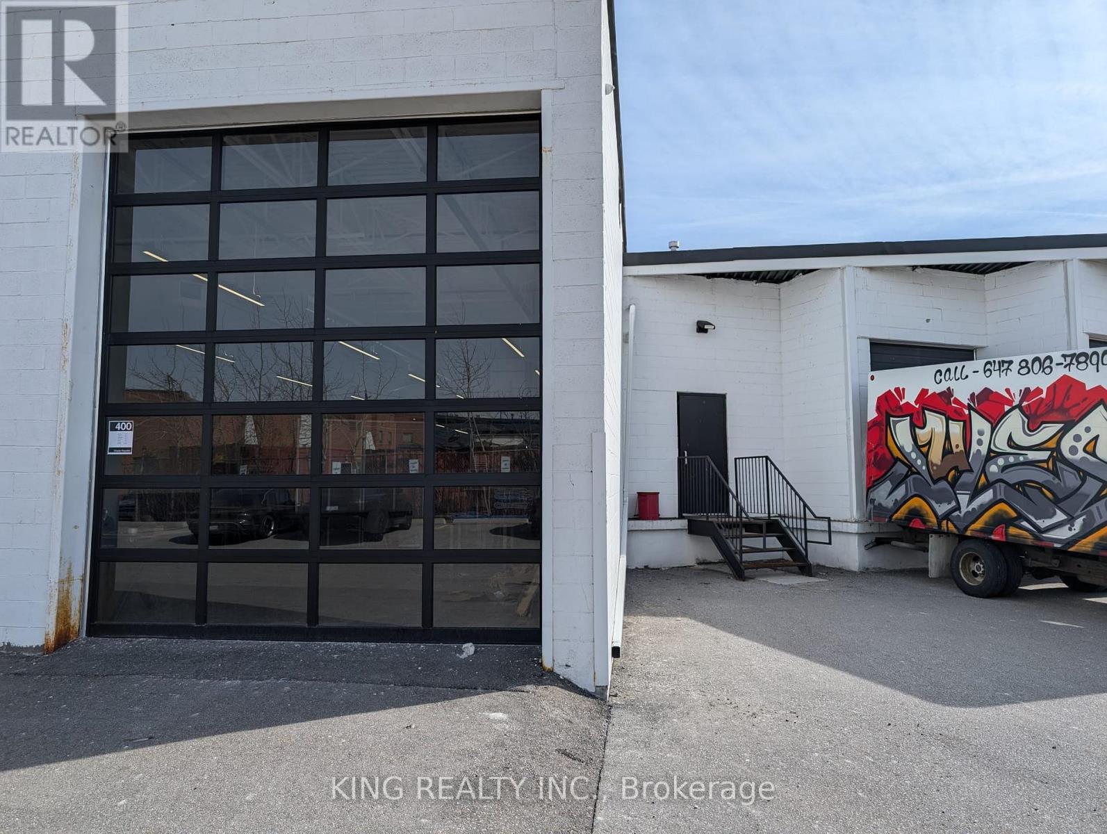400 - 190 Norseman Street, Toronto, Ontario  M8Z 2R4 - Photo 3 - W12023876