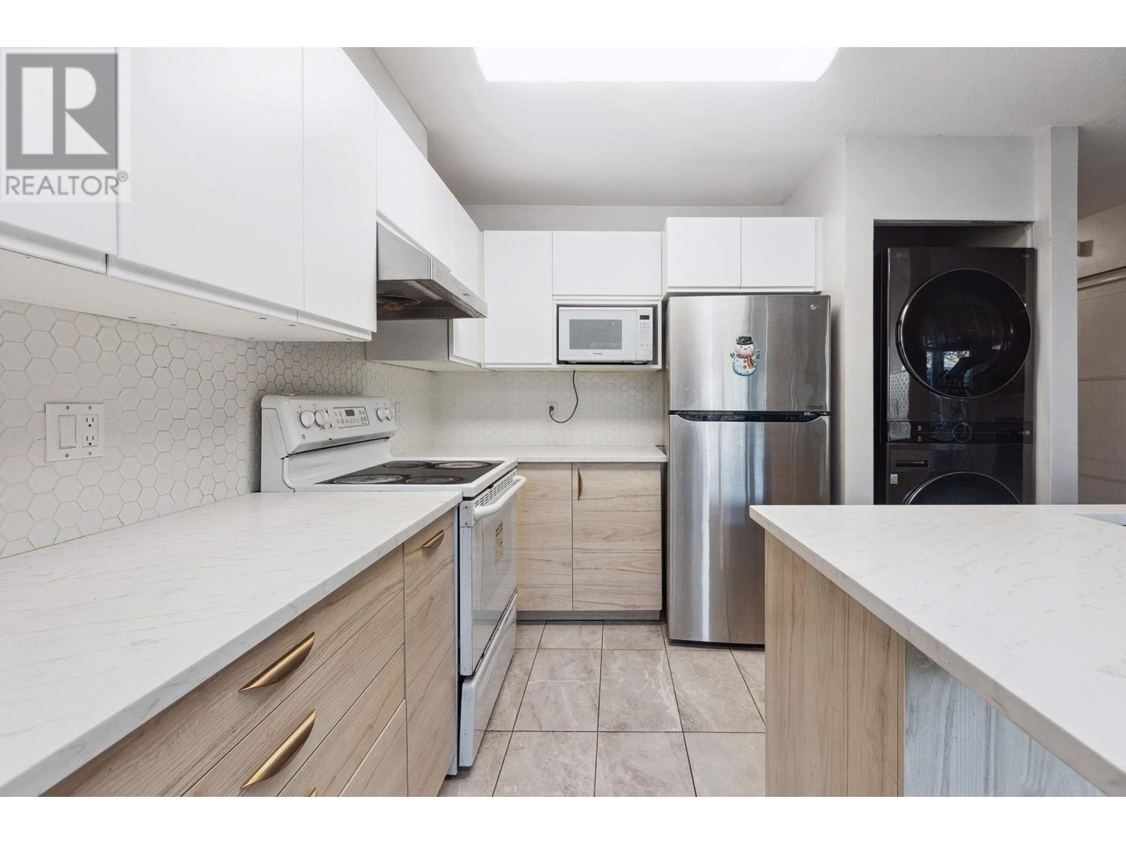 211 2677 E Broadway, Vancouver, British Columbia  V5M 1Y6 - Photo 4 - R2975761