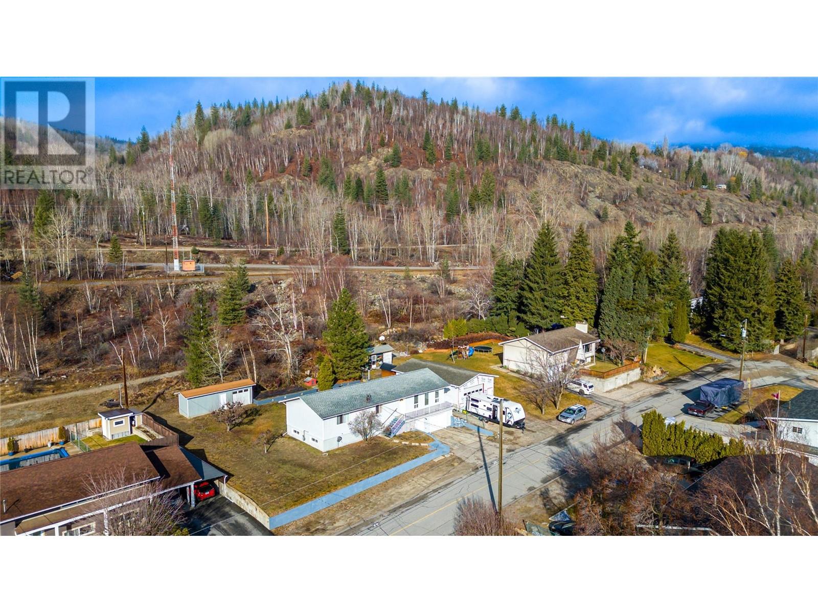 Property at 456 2nd Avenue image 2