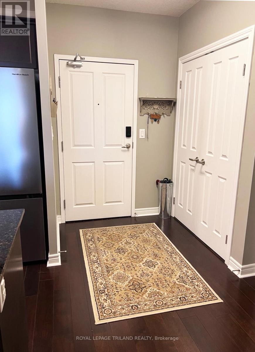 Property at 909 - 1030 CORONATION DRIVE image 2