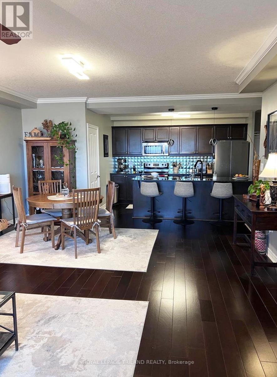 Property at 909 - 1030 CORONATION DRIVE image 4