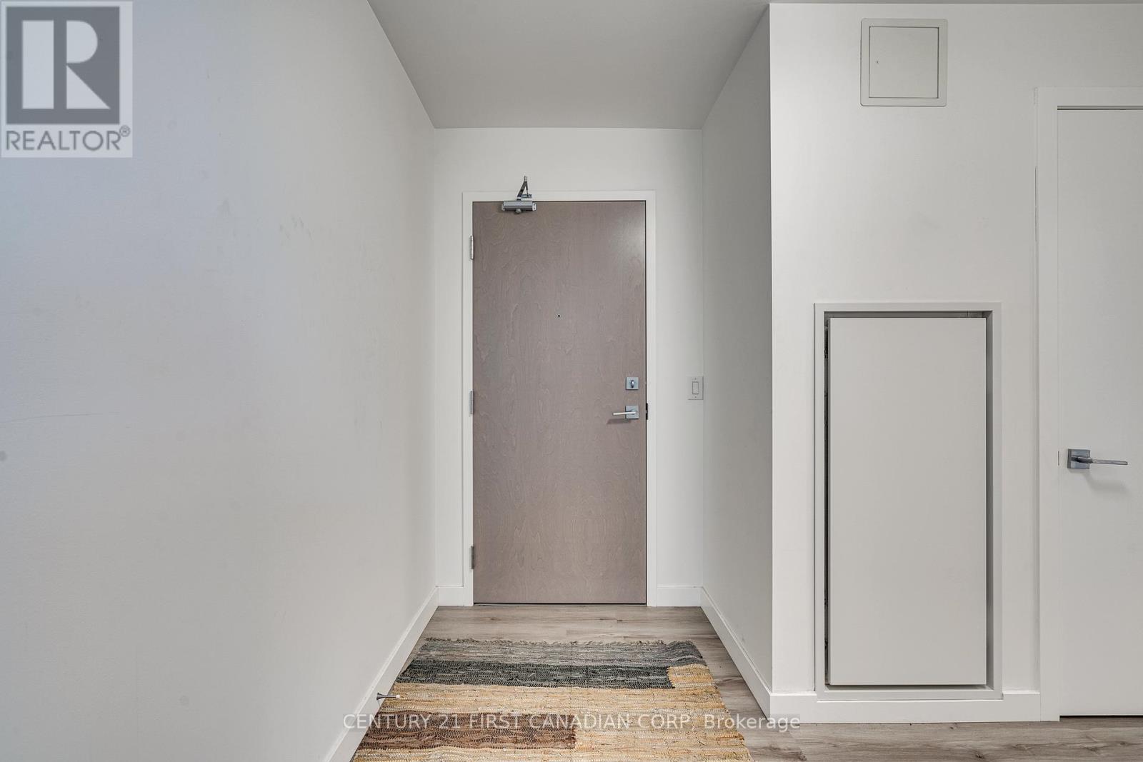 Property at 103 - 455 CHARLTON AVENUE image 4