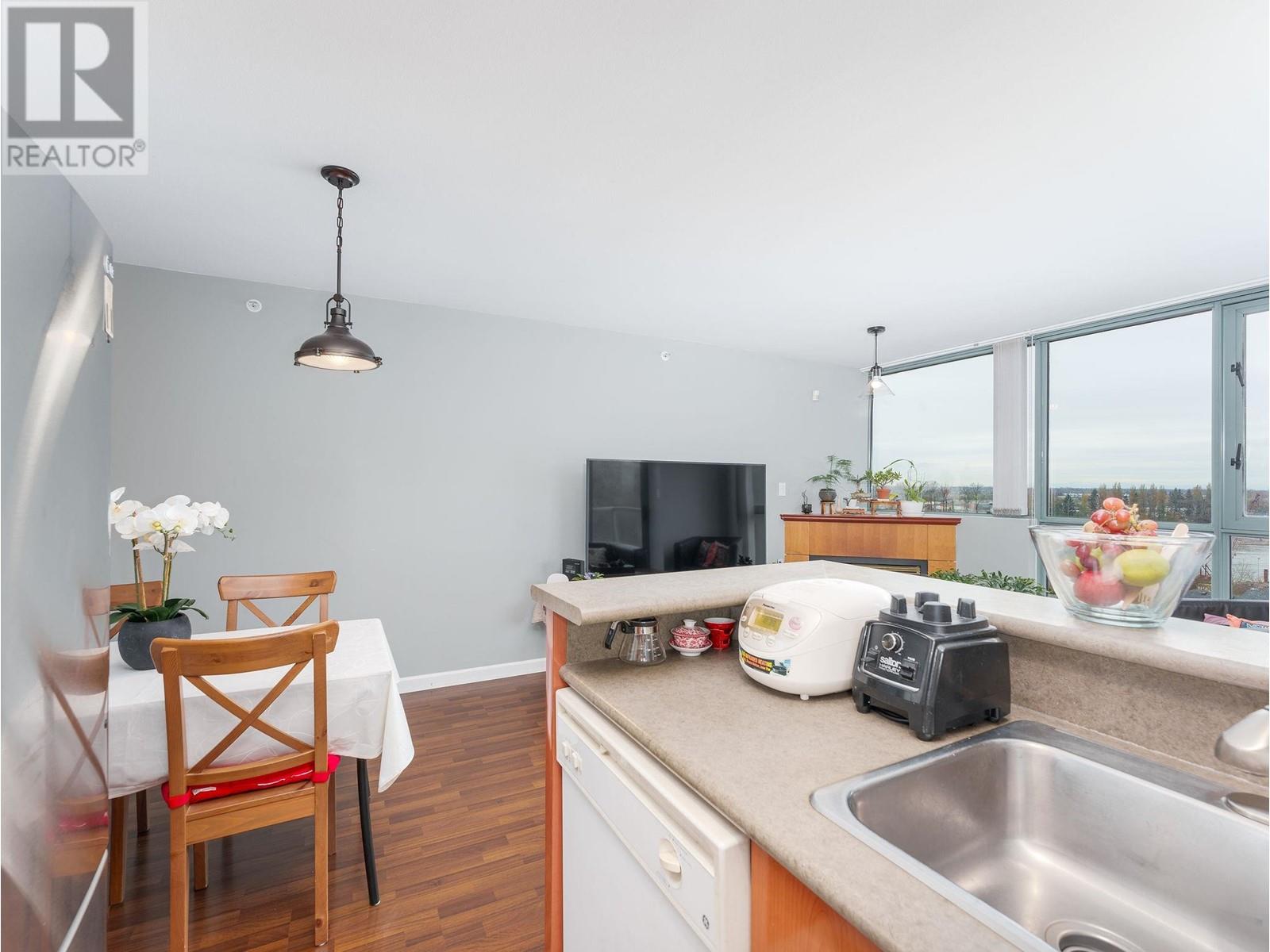 Listing Picture 10 of 26 : 901 2763 CHANDLERY PLACE, Vancouver / 溫哥華 - 魯藝地產 Yvonne Lu Group - MLS Medallion Club Member