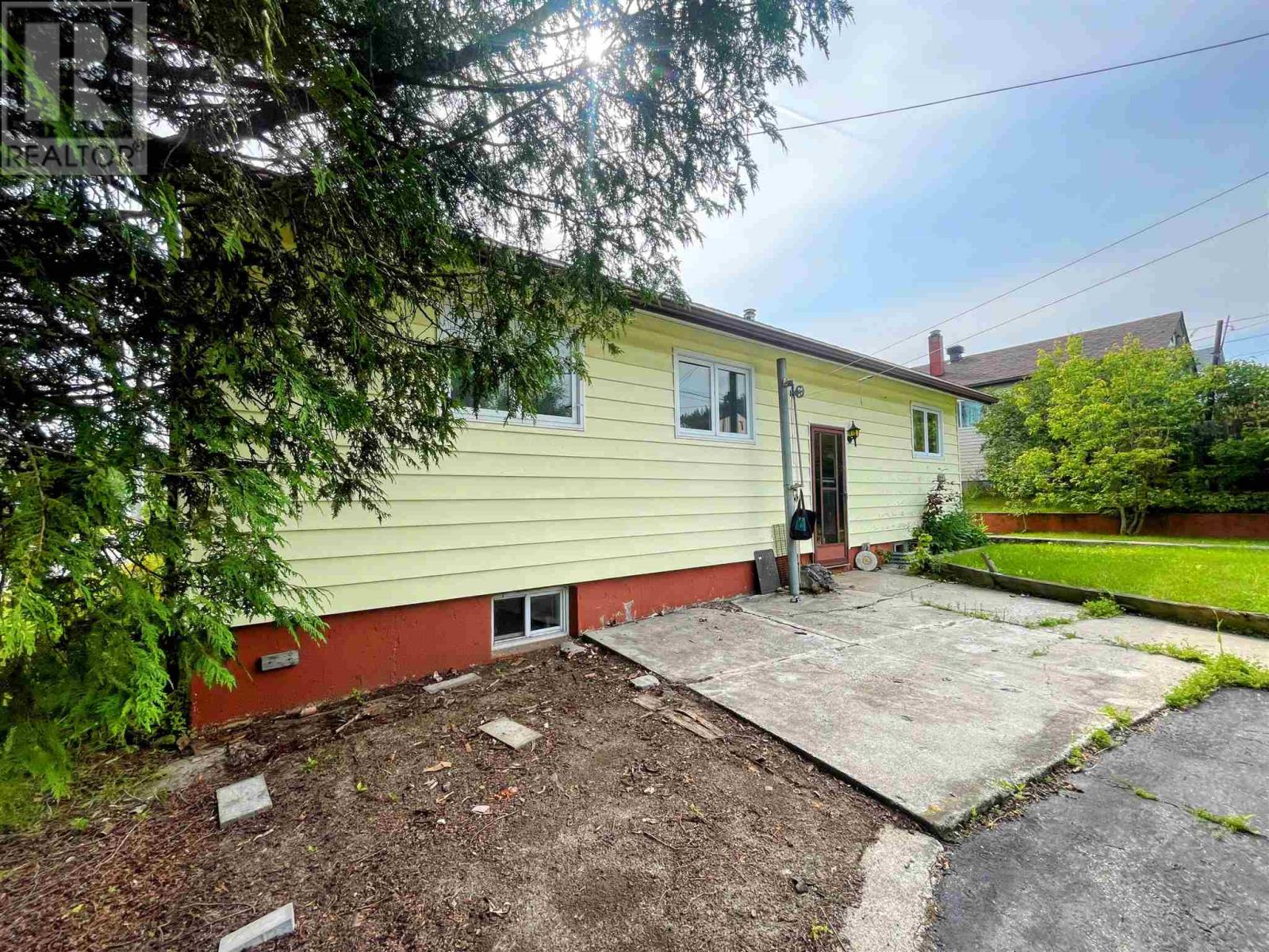 23 Partridge Ave, Manitouwadge, Ontario  P0T 2C0 - Photo 32 - TB250462