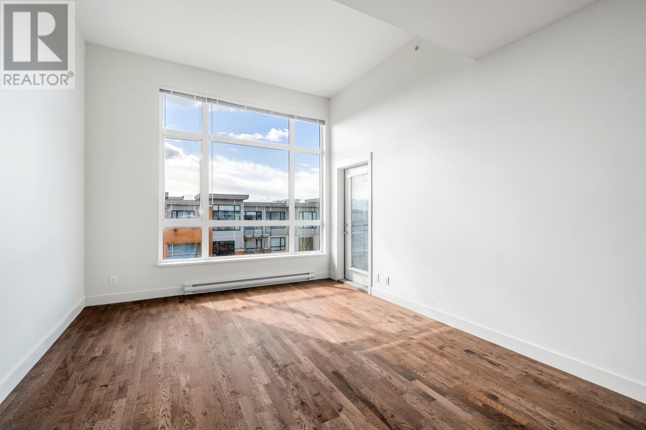 Listing Picture 13 of 26 : 401 7088 14TH AVENUE, Burnaby / 本拿比 - 魯藝地產 Yvonne Lu Group - MLS Medallion Club Member