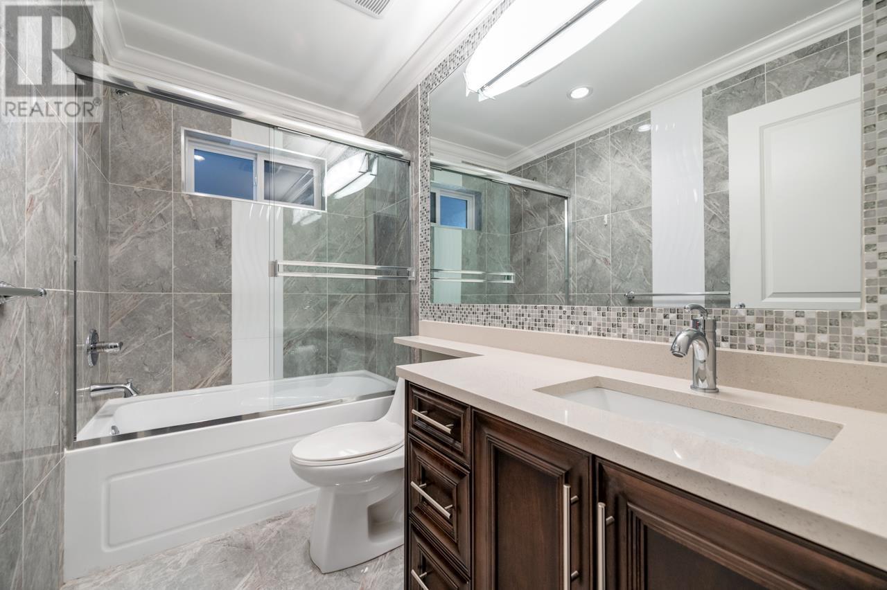 6045 Leibly Avenue, Burnaby, British Columbia  V5E 3C7 - Photo 2 - R2978455