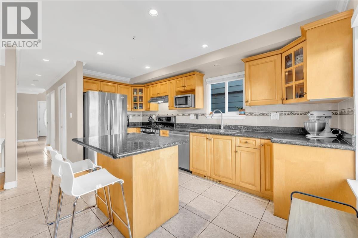 4213 Cambridge Street, Burnaby, British Columbia  V5C 1H1 - Photo 11 - R2978480