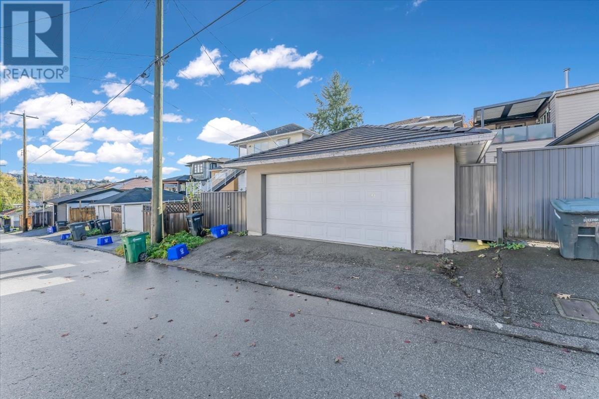 4213 Cambridge Street, Burnaby, British Columbia  V5C 1H1 - Photo 32 - R2978480